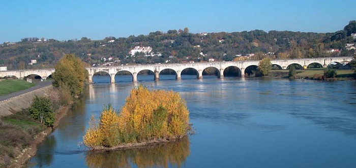 pont agen